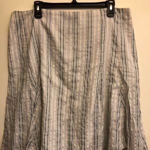 New York & Company skirt size 16